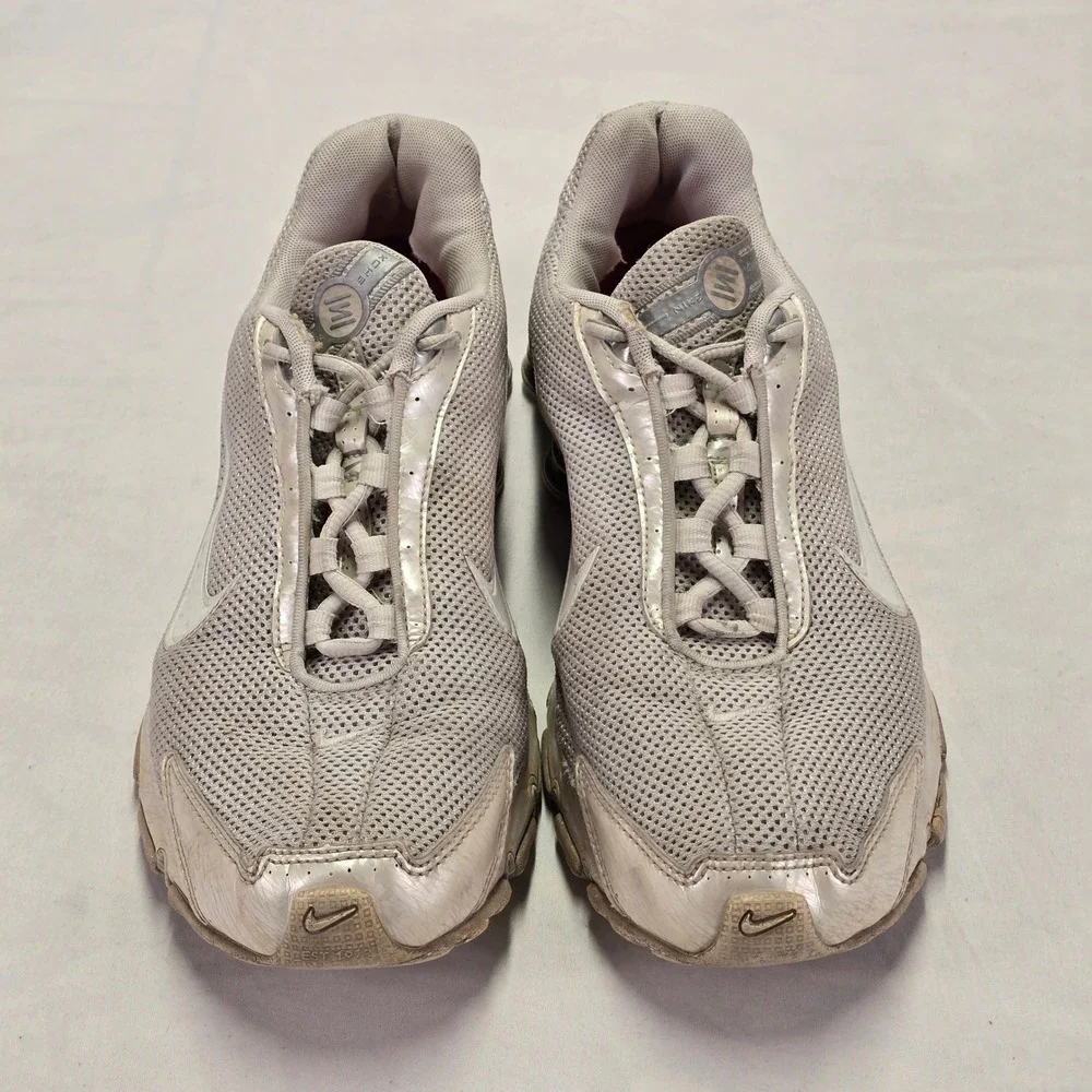 Nike Shox Metallic Silver White Mens‎ Size 9 Vintage 2006 Shoes 315378-112